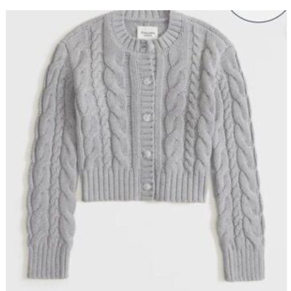 Abercrombie Gray Cable Knit Cropped Cardigan Sweater - Picture 1 of 6